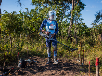 Link to 137 Representatives Sign Letter Supporting Demining Funding
